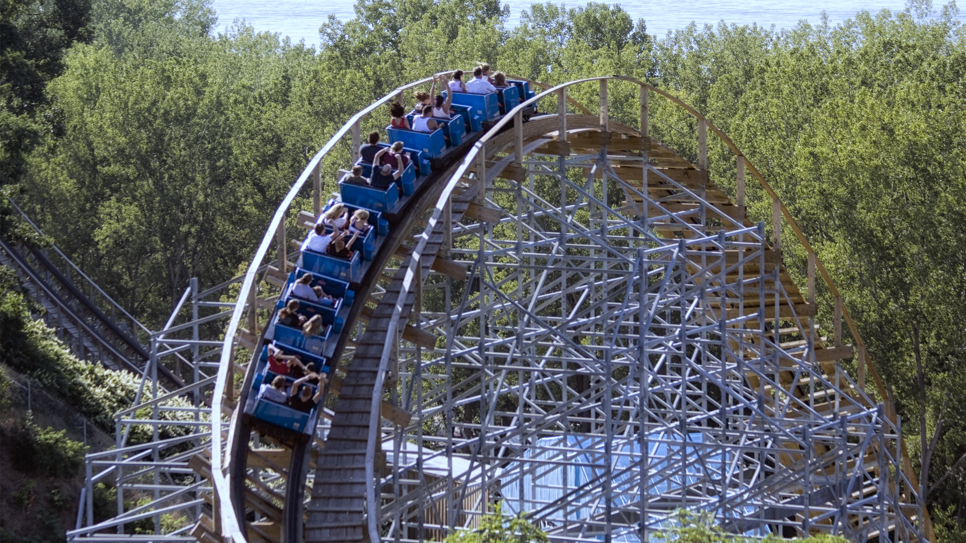 Coasterimage - Roller Coaster Pictures, Photos and Videos | Theme Park ...